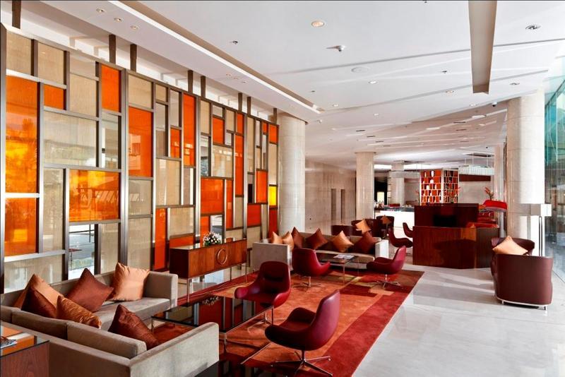 Courtyard By Marriott Kochi Airport Hotel Nedumbassery Eksteriør billede Lobby