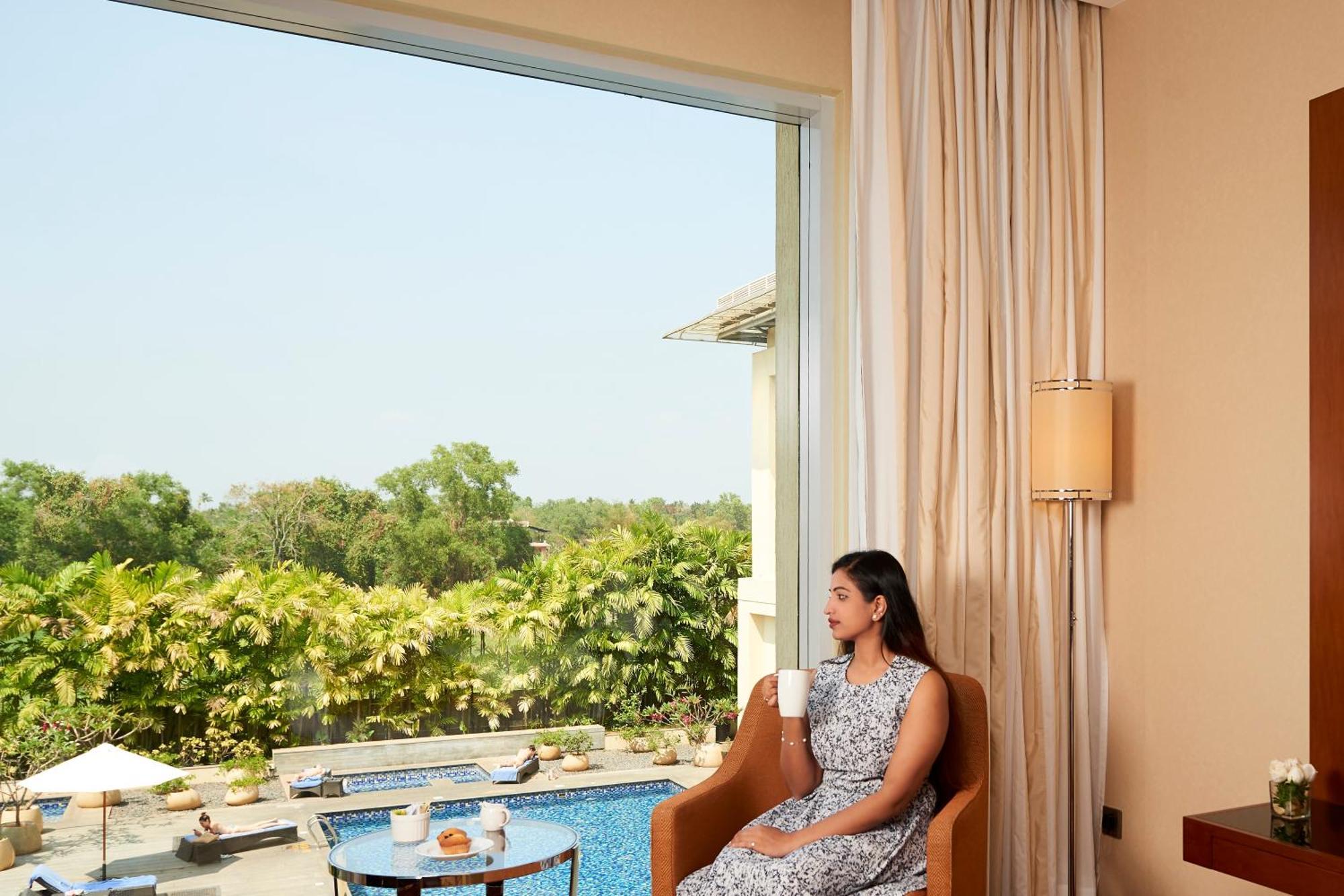 Courtyard By Marriott Kochi Airport Hotel Nedumbassery Eksteriør billede