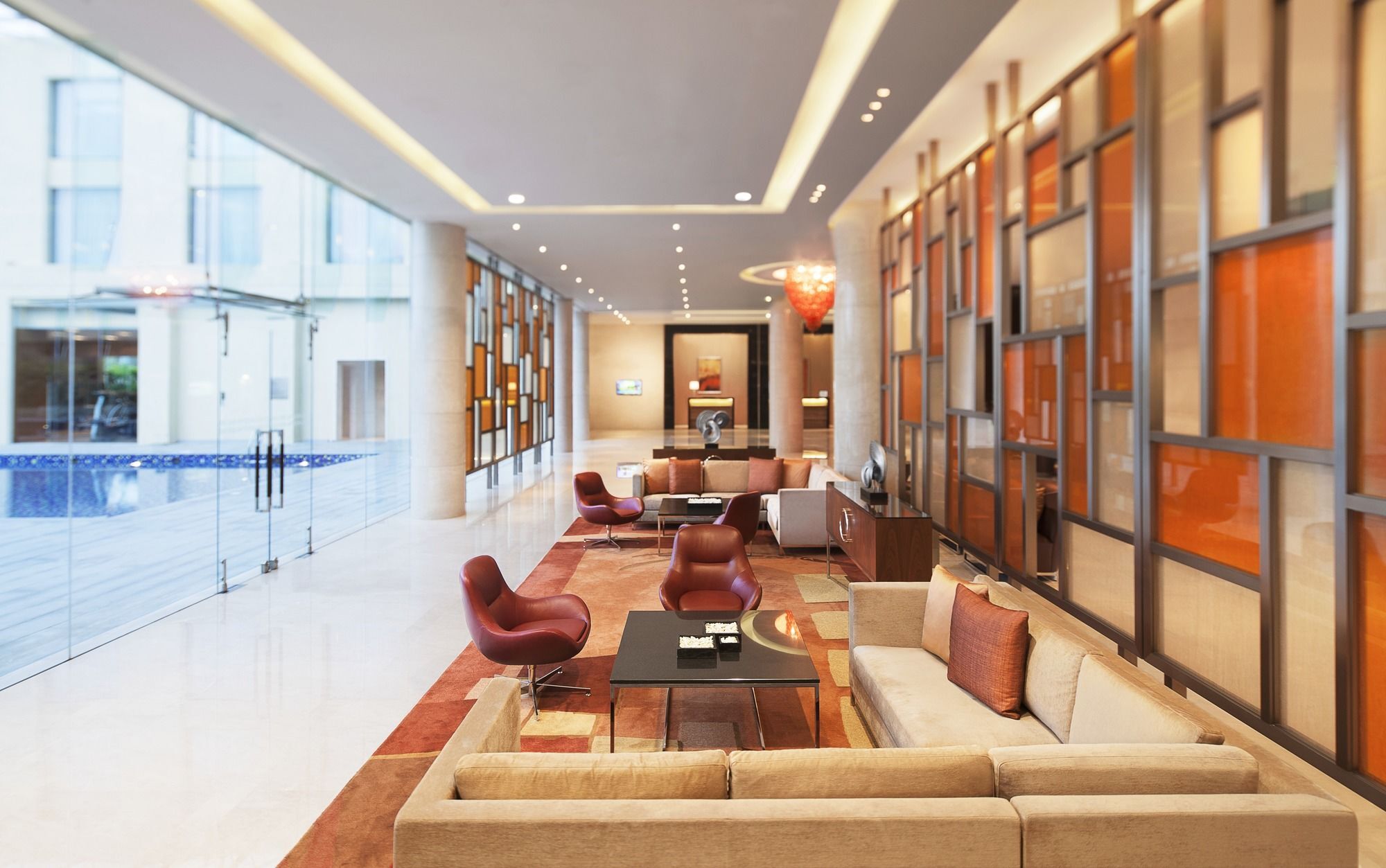 Courtyard By Marriott Kochi Airport Hotel Nedumbassery Eksteriør billede Lobby